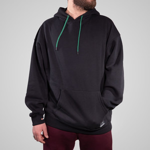 Svart hoodie